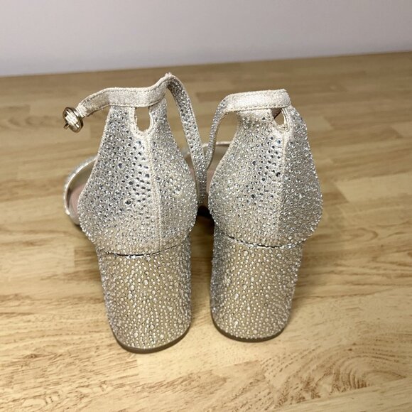 NWT Kelly and Katie Caital Sandal Heel Formal Size 9.5 in Champagne Color - Picture 4 of 8